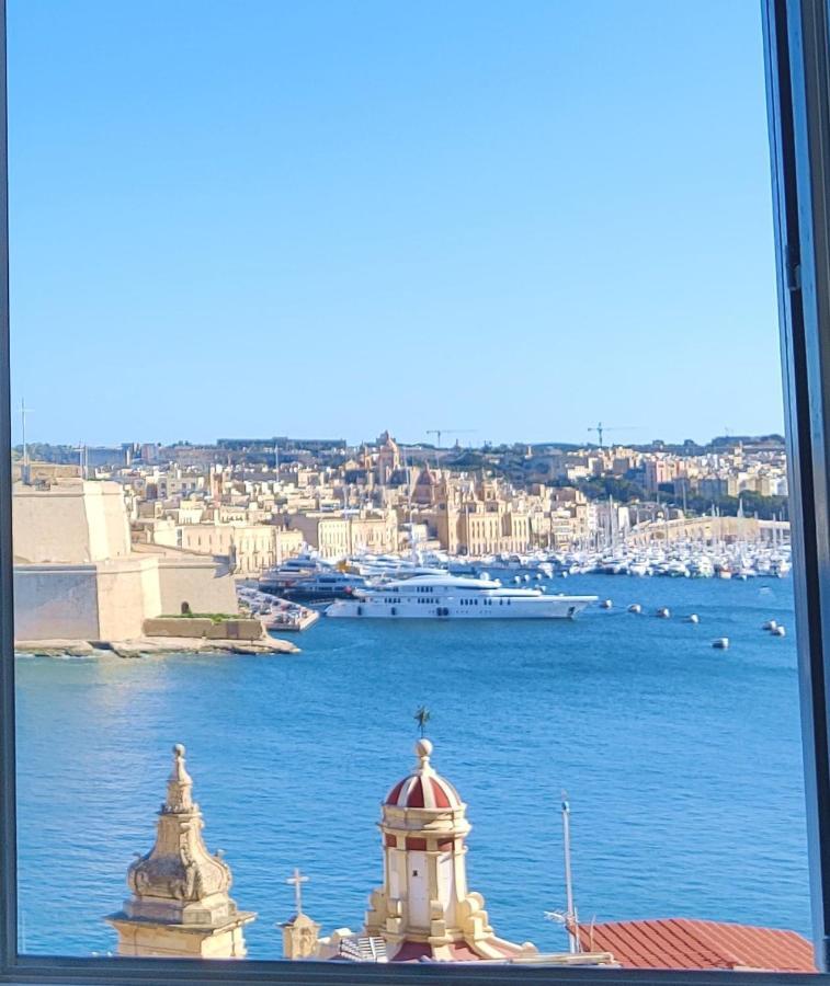 Cove 532 By Savynomad Harbour Residences Wow View Valletta Kültér fotó