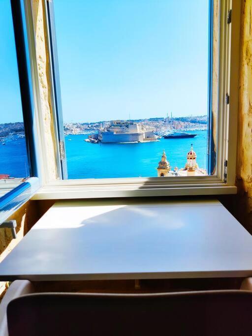 Cove 532 By Savynomad Harbour Residences Wow View Valletta Kültér fotó